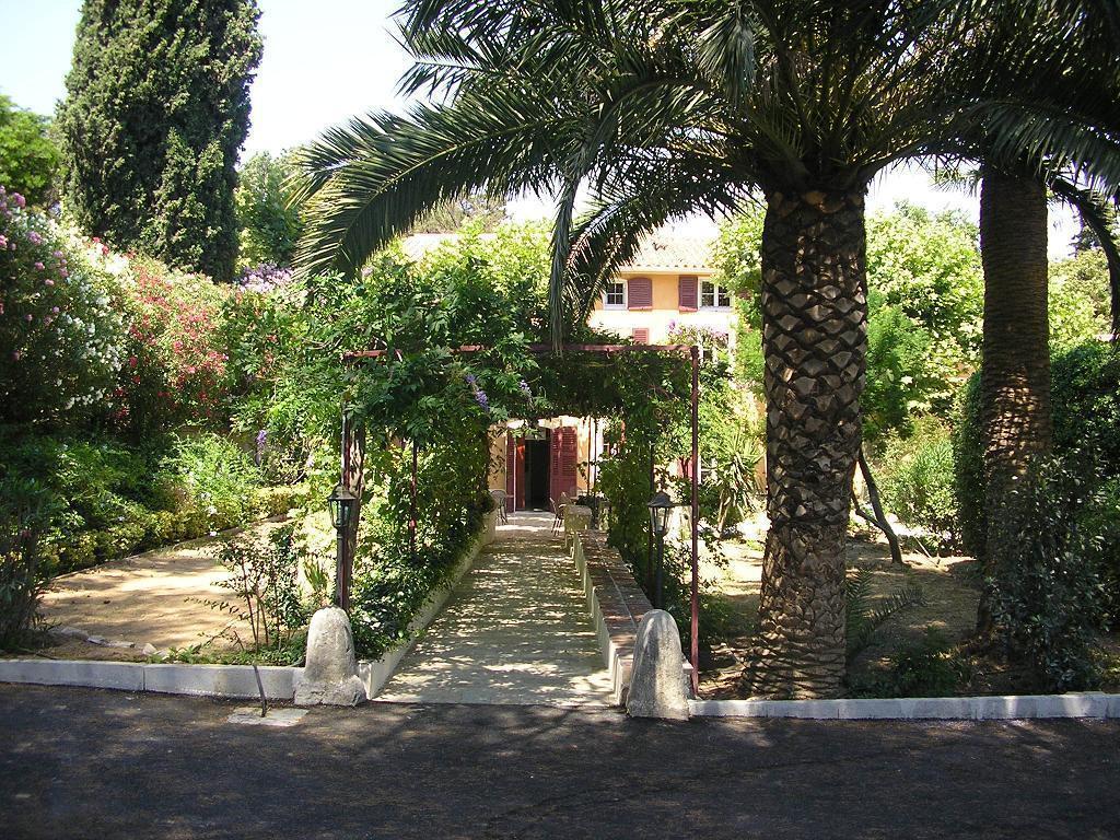 Les Jardins D'Anglise Otel Six-Fours-les-Plages Dış mekan fotoğraf